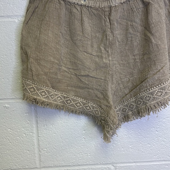 Raya Sun Tan High Waist Shorts with Lace Trim - Picture 8 of 10